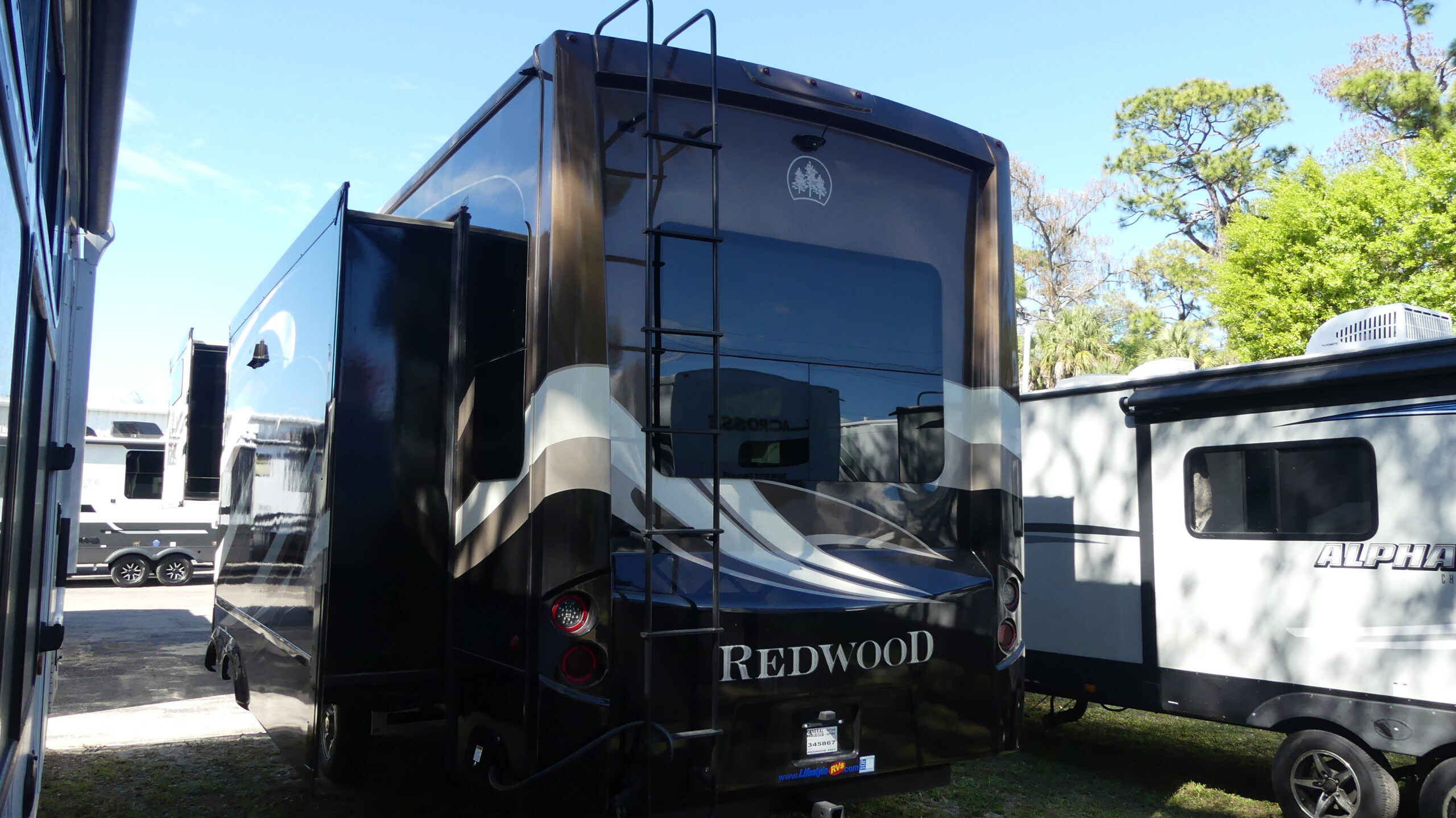2017 Crossroads Rv REDWOOD 3901MB in fort meyers FL