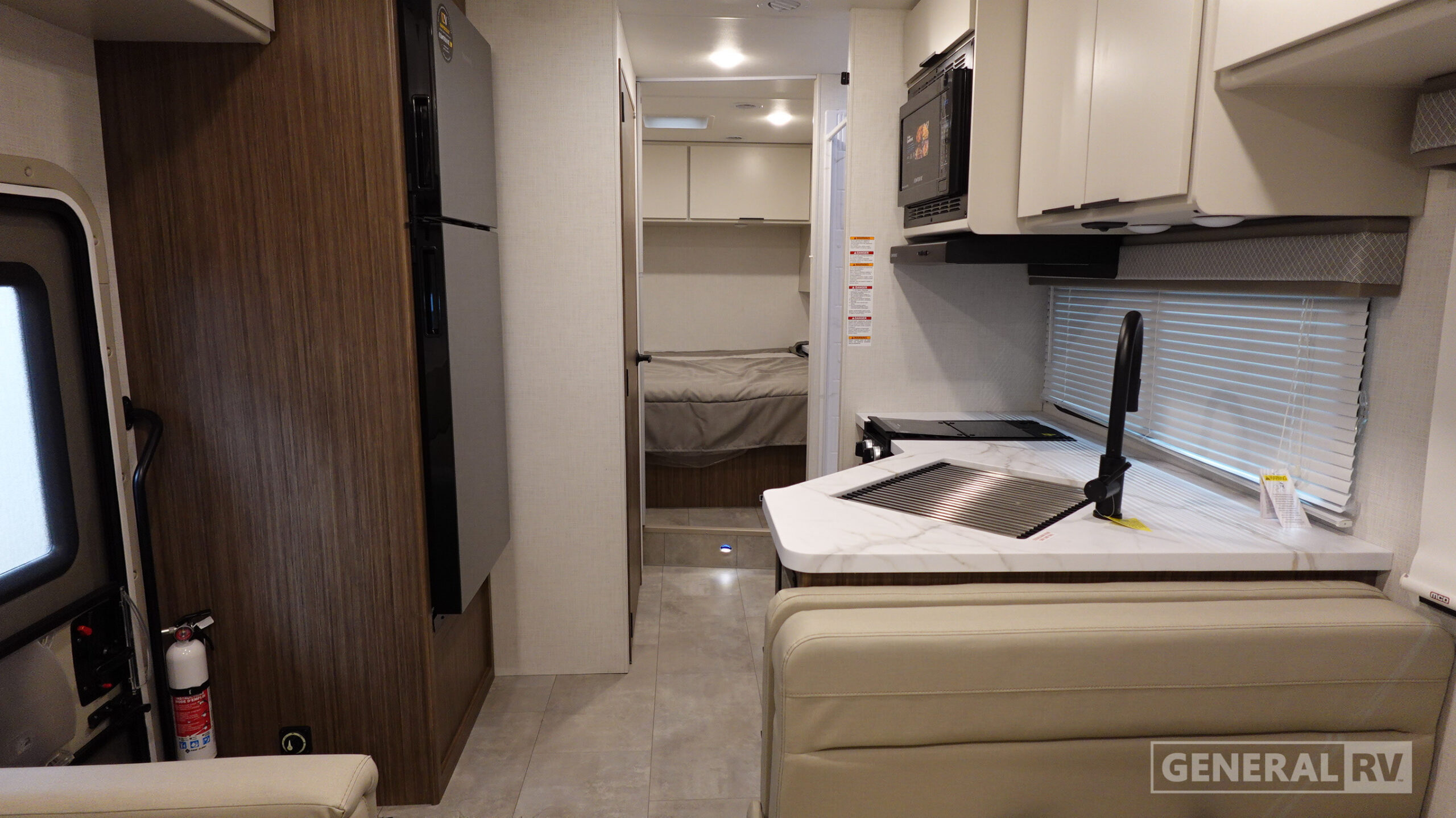2027 Thor Motor Coach Pasadena SE SZ28 Chevy in wayland MI