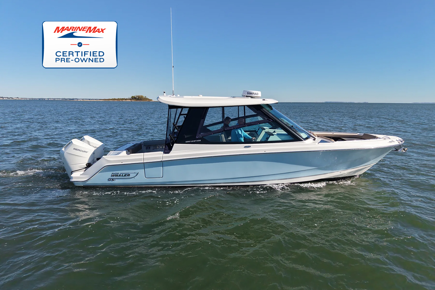 2025 Boston Whaler 330 Vantage 320 in south kingstown RI