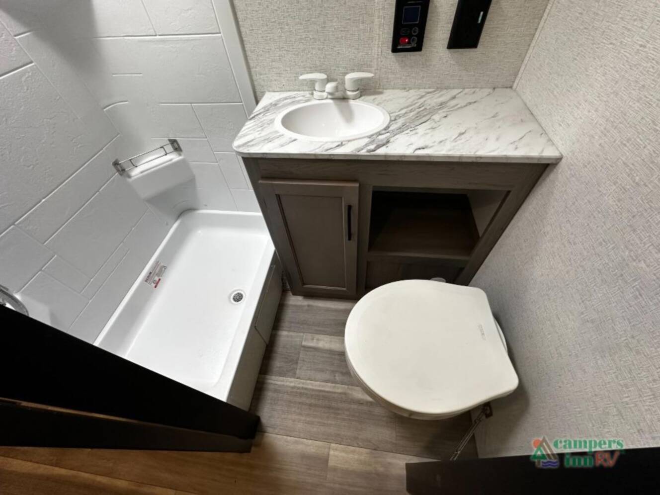 A photo of this 2024 Keystone Rv Hideout 200RL