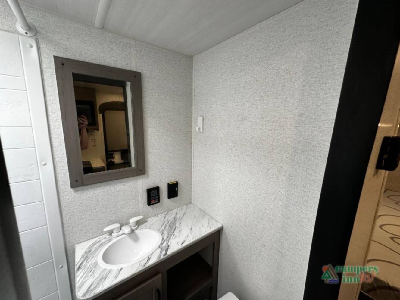 A photo of this 2024 Keystone Rv Hideout 200RL
