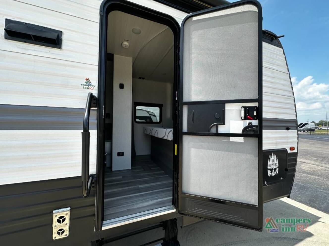 A photo of this 2024 Keystone Rv Hideout 200RL