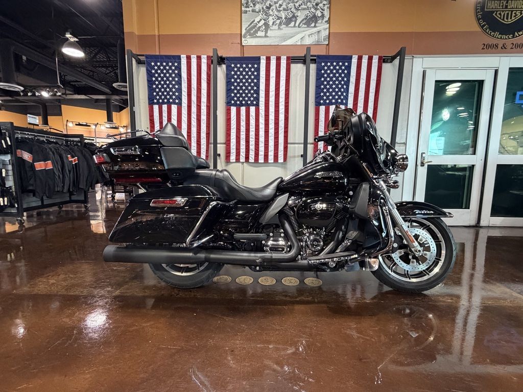2019 Harley-Davidson® FLHTCU - Electra Glide® Ultra Classic® ULTRA CLASSIC FLHTCU in Henderson, NV