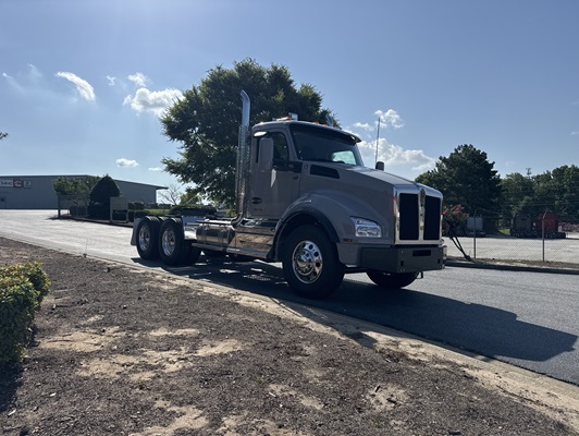 2027 KENWORTH T880 in Mableton, GA