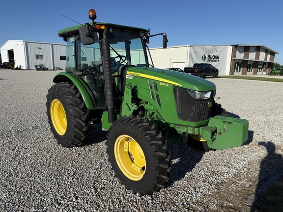 2017 John Deere 5100E in Vincennes, IN