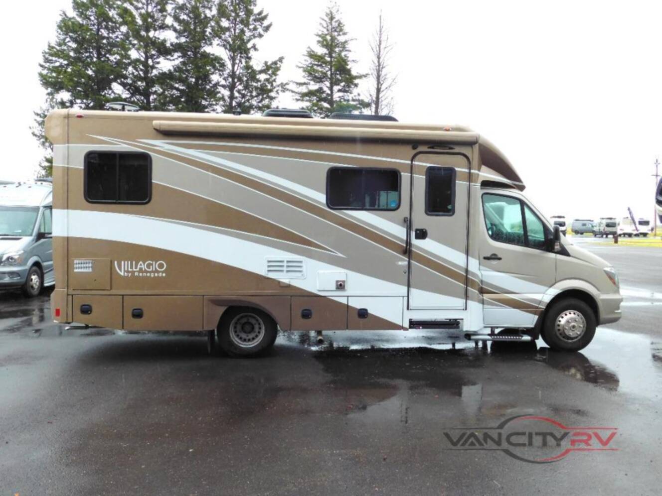 A photo of this 2019 Renegade Villagio 25QRS