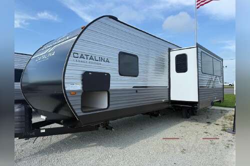 2027 Coachmen Rv Catalina Legacy Edition 293TQBSCK in bunker hill IN