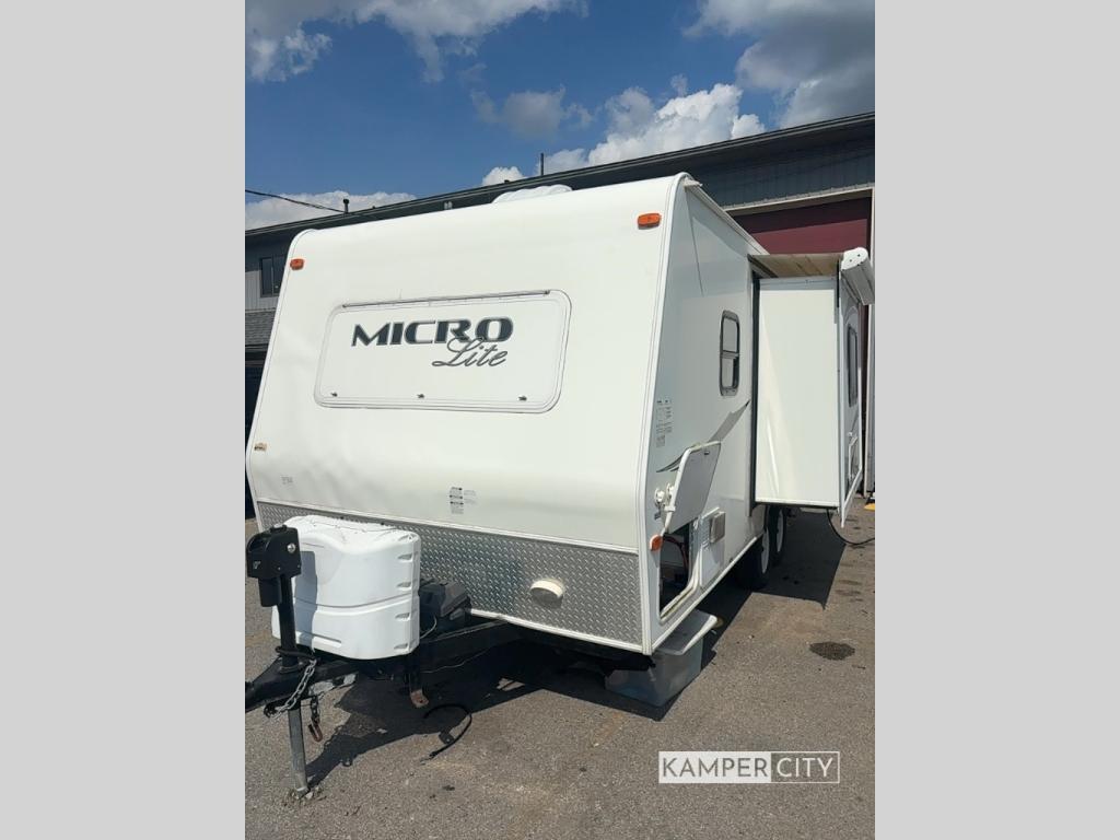 2013 Forest River Rv Flagstaff Micro Lite 21FBRS in peninsula OH