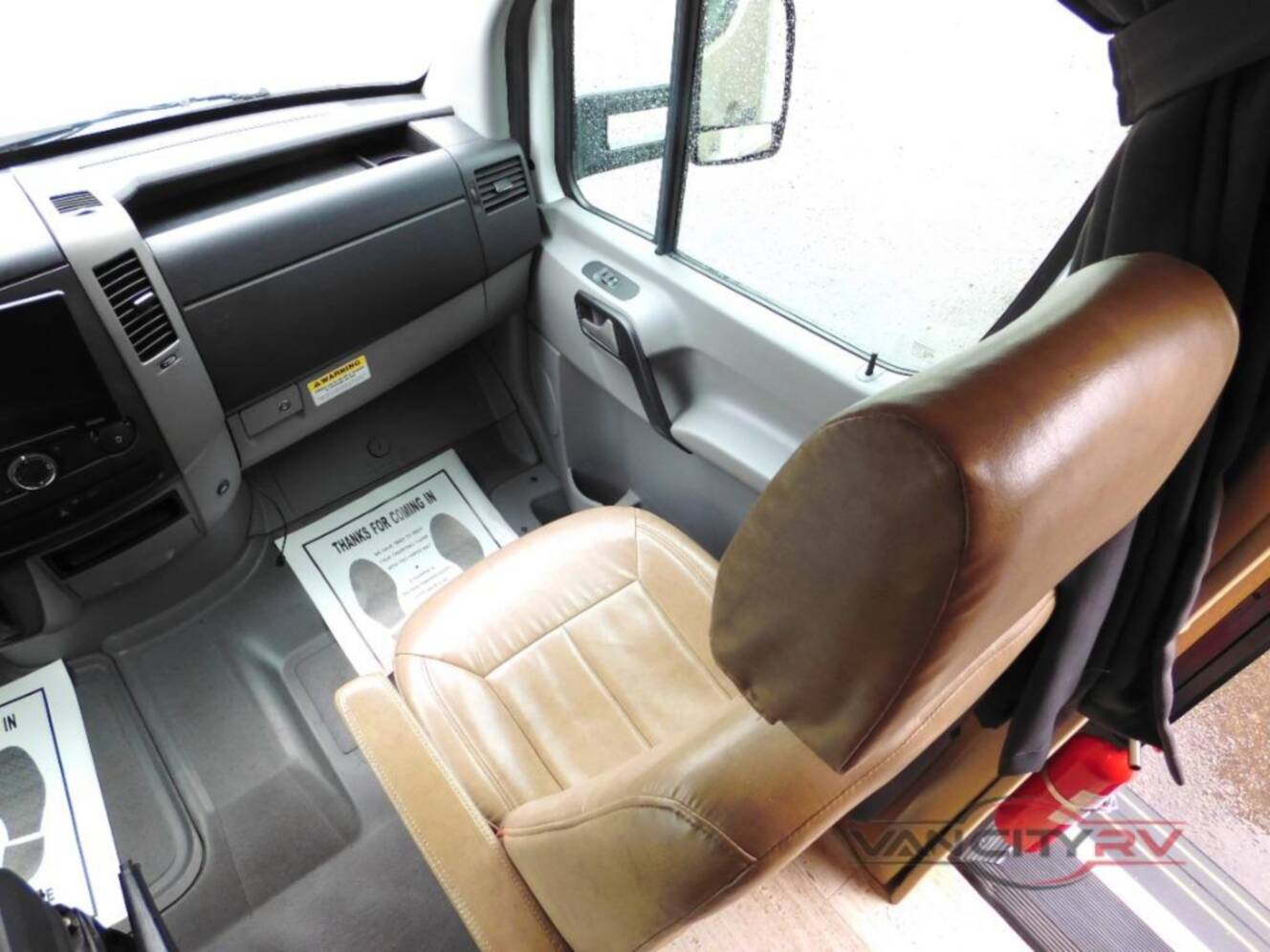 A photo of this 2019 Renegade Villagio 25QRS