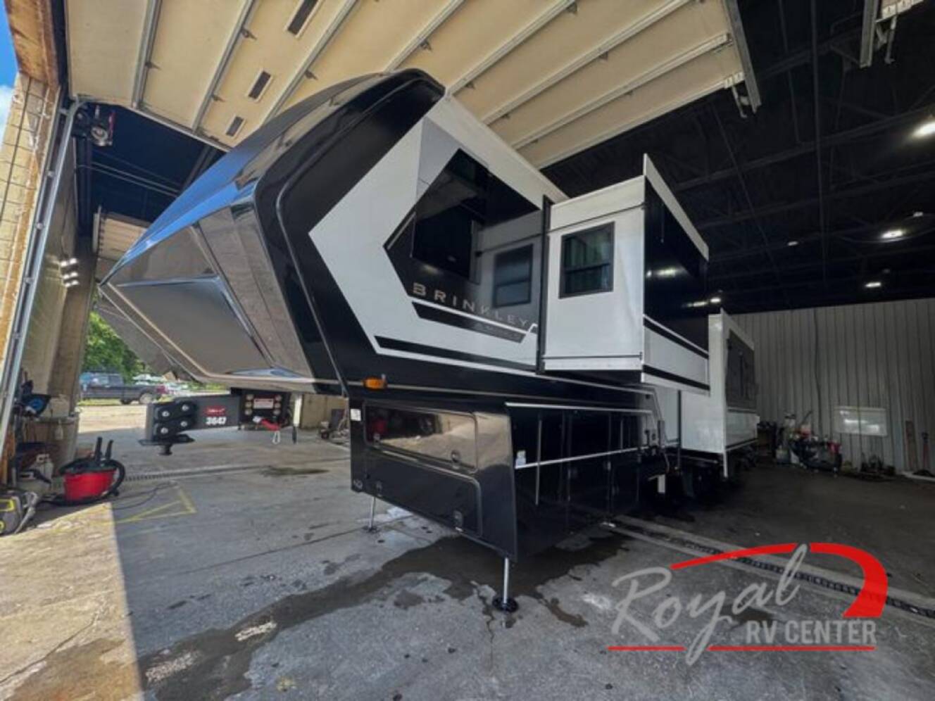 A photo of this 2027 Brinkley Model G 4150
