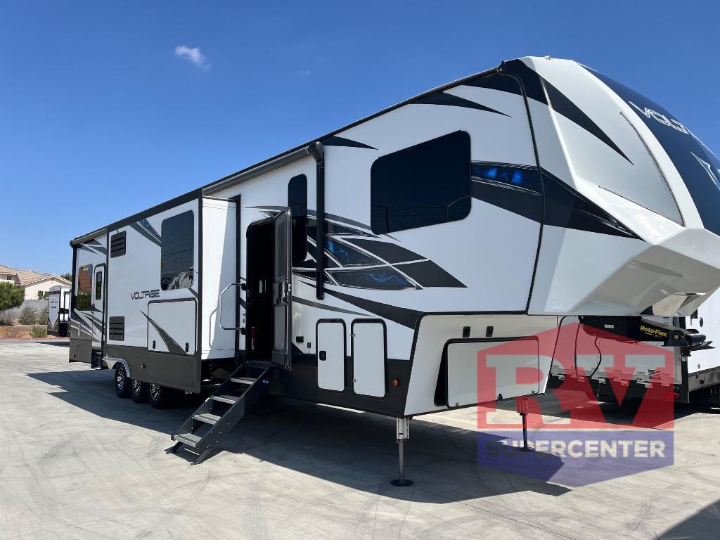 2019 Dutchmen Rv Voltage V4185 in menifee CA