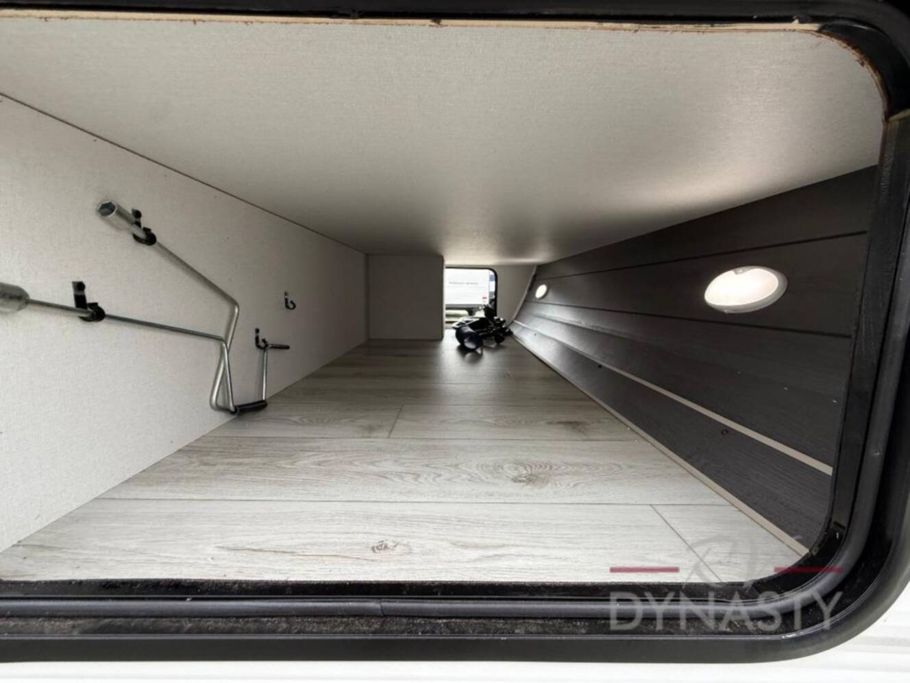 A photo of this 2027 East To West Della Terra 275BH