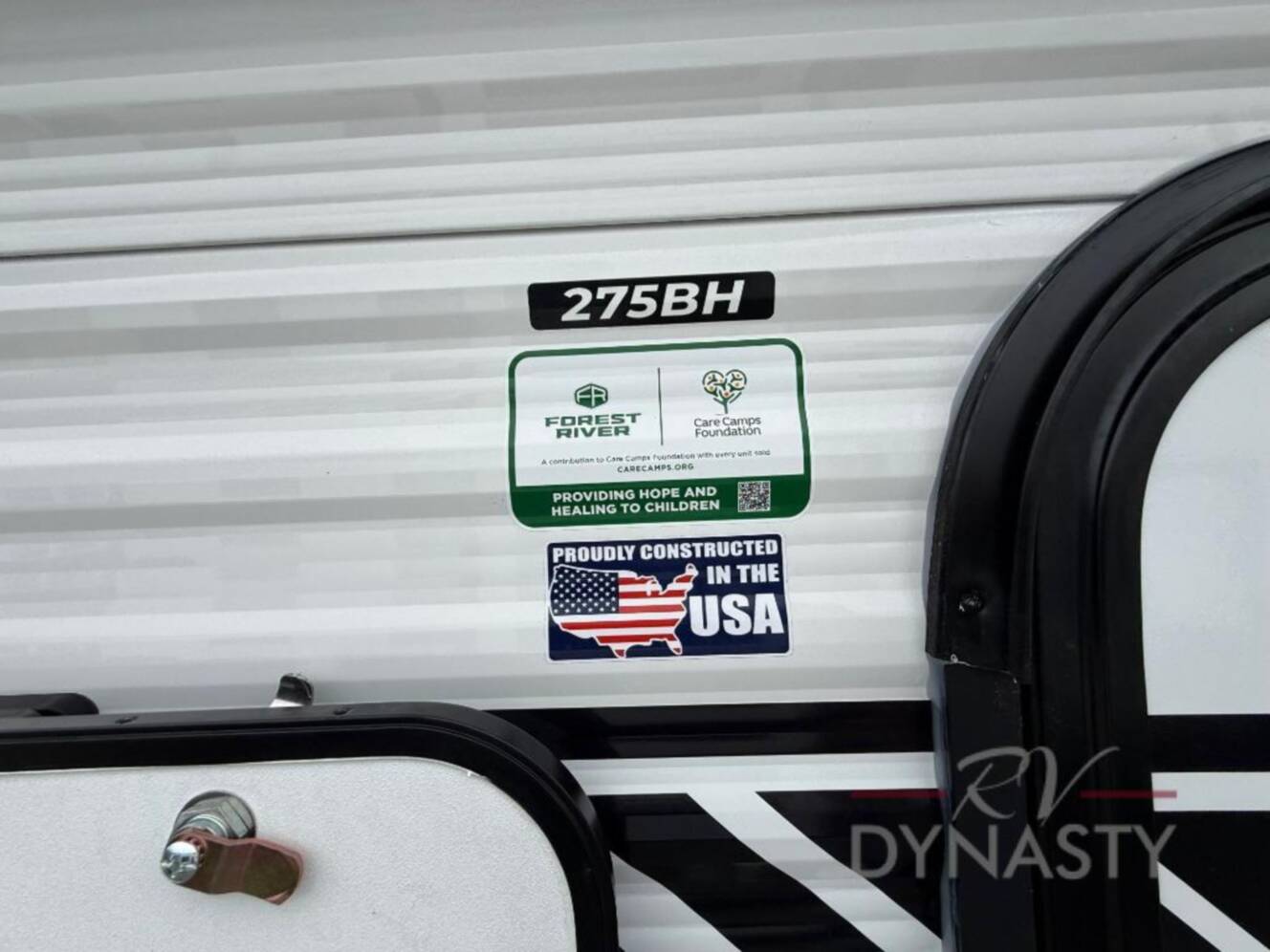 A photo of this 2027 East To West Della Terra 275BH