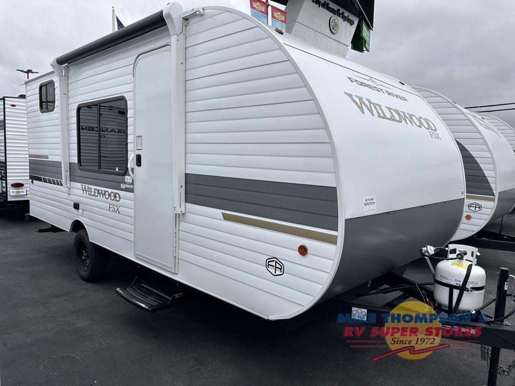 2027 Forest River Rv Wildwood FSX 174DBLE in santa fe springs CA