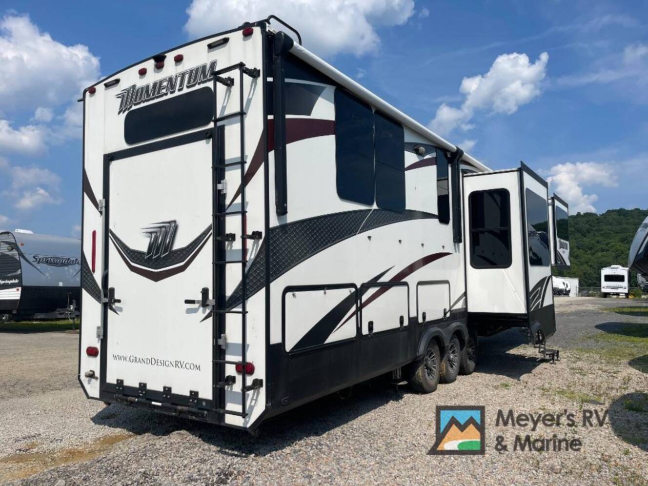 A photo of this 2017 Grand Design Momentum 376TH