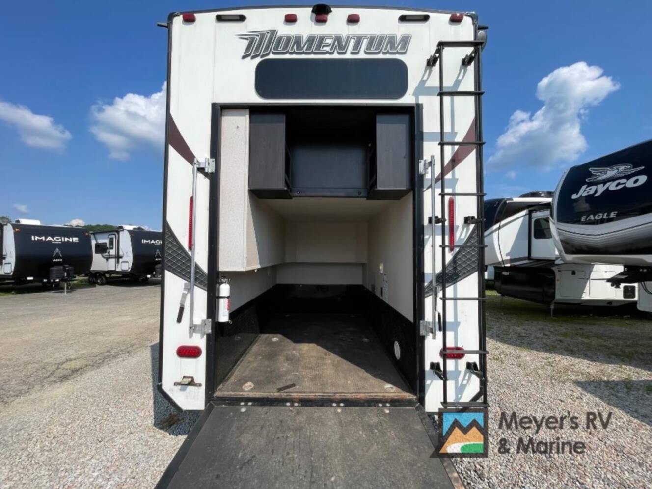 A photo of this 2017 Grand Design Momentum 376TH
