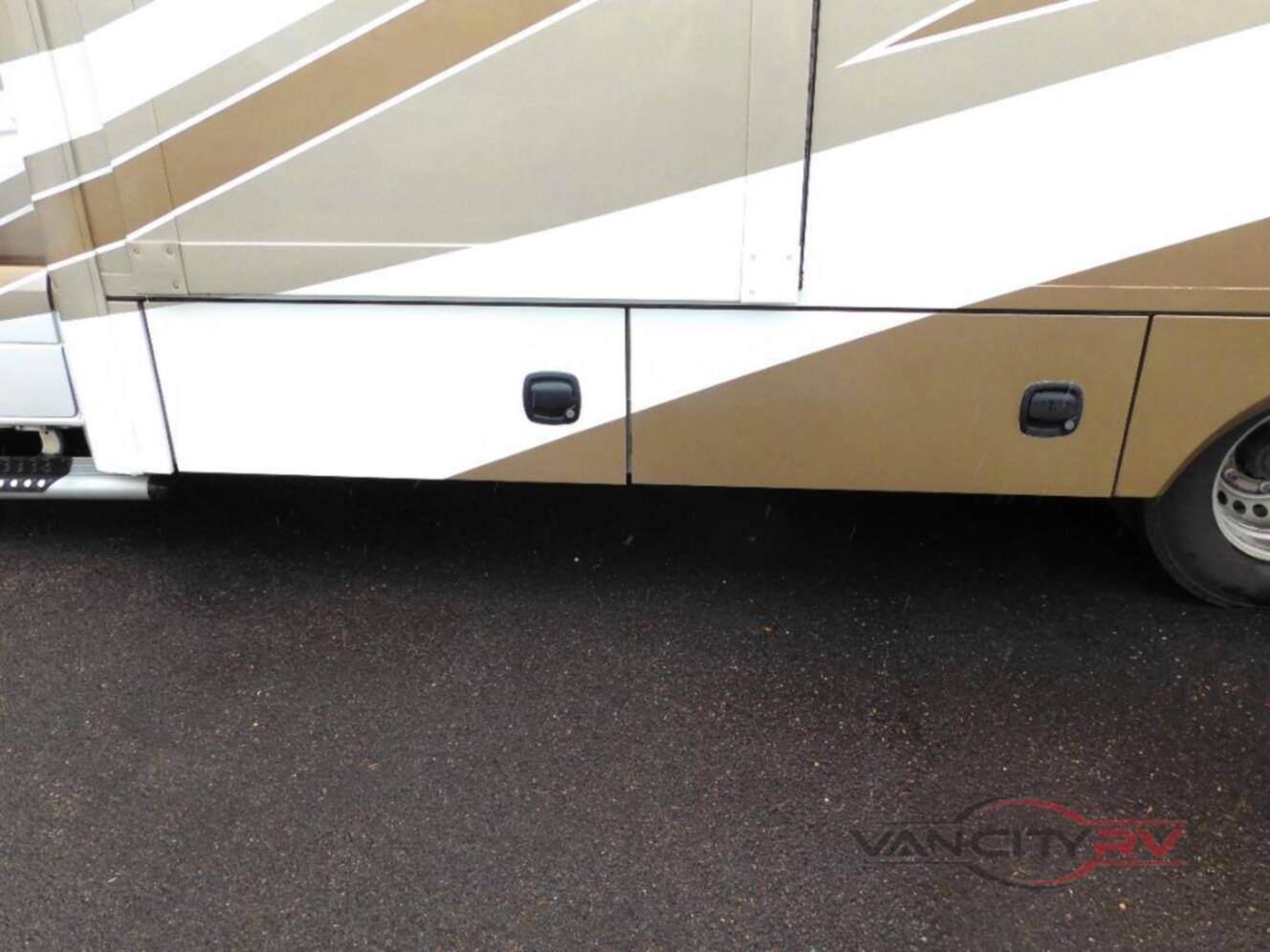 A photo of this 2019 Renegade Villagio 25QRS