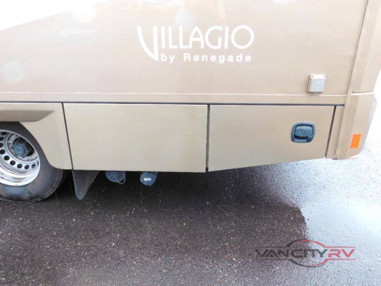 A photo of this 2019 Renegade Villagio 25QRS