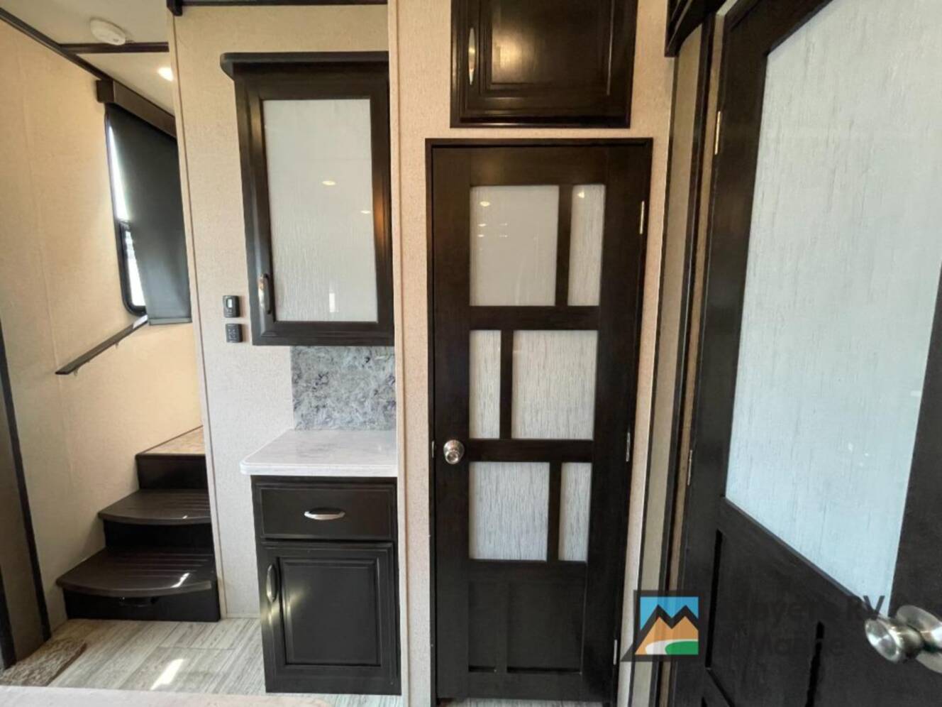 A photo of this 2017 Grand Design Momentum 376TH