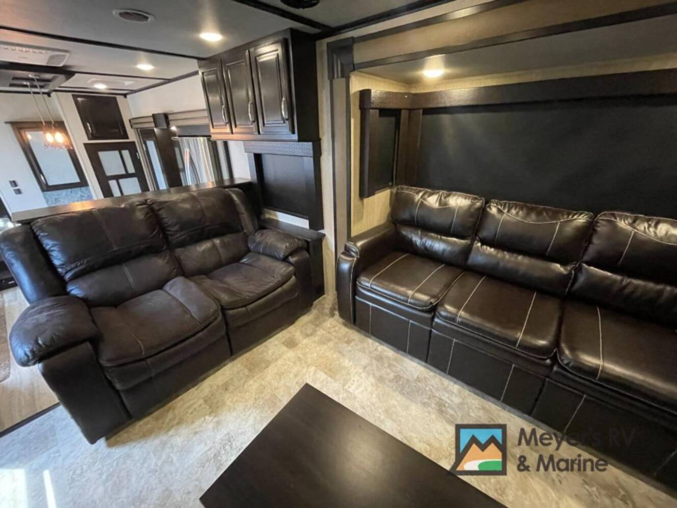 A photo of this 2017 Grand Design Momentum 376TH