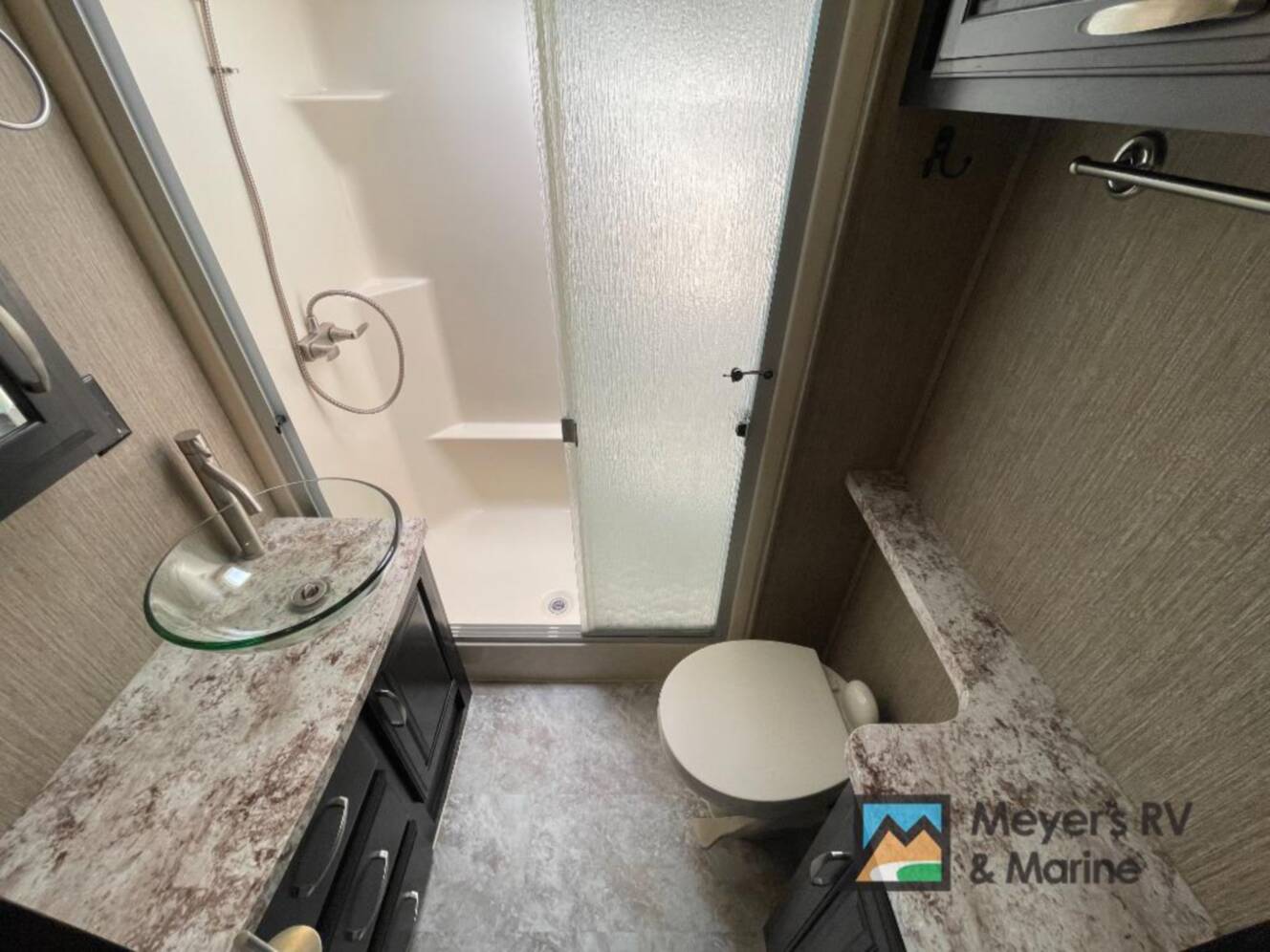 A photo of this 2017 Grand Design Momentum 376TH