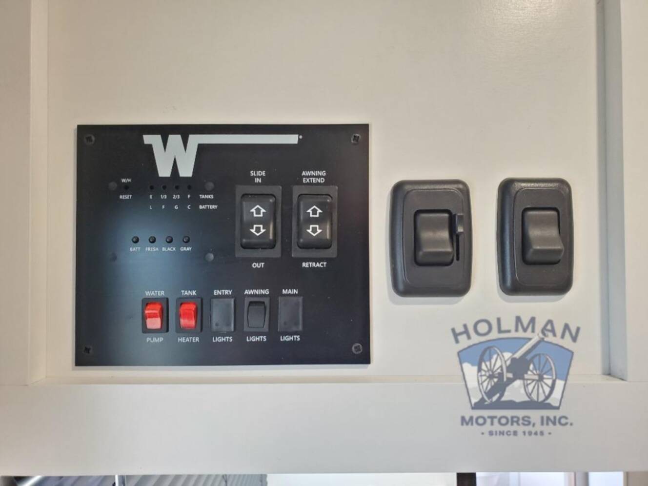 A photo of this 2027 Winnebago Micro Minnie 2108TB