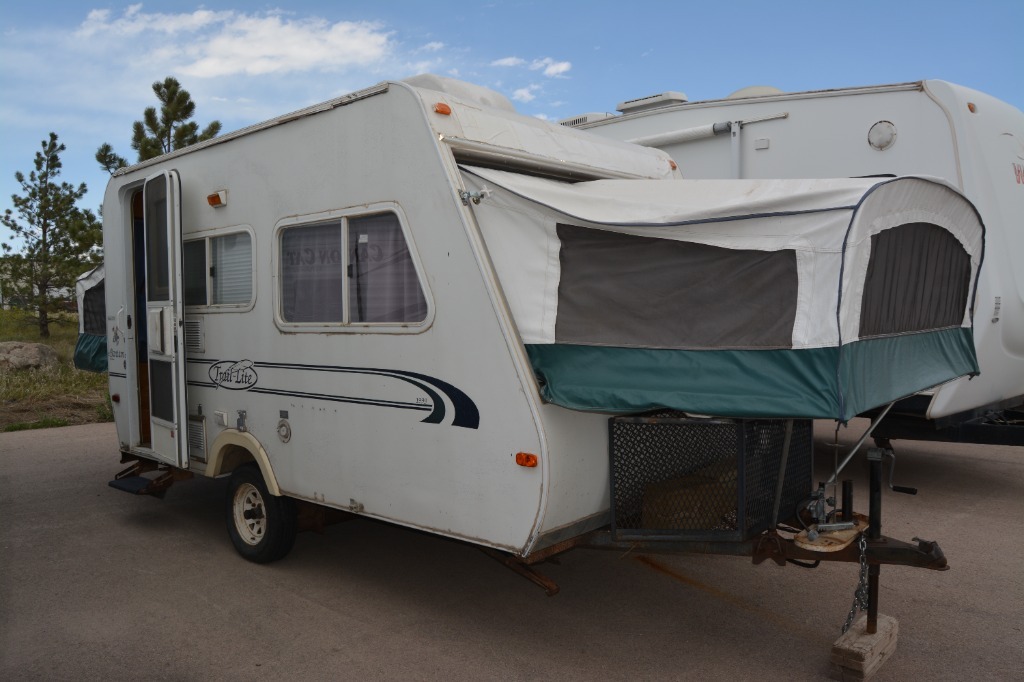 2004 R-Vision Trail Cruiser M17 BANTAM in rapid city SD