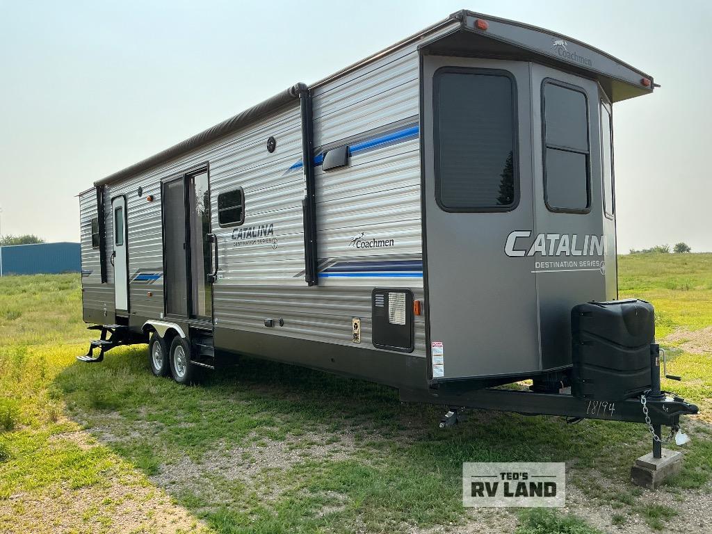 2020 Coachmen Rv Catalina Destination Series 33FKDS in paynesville MN
