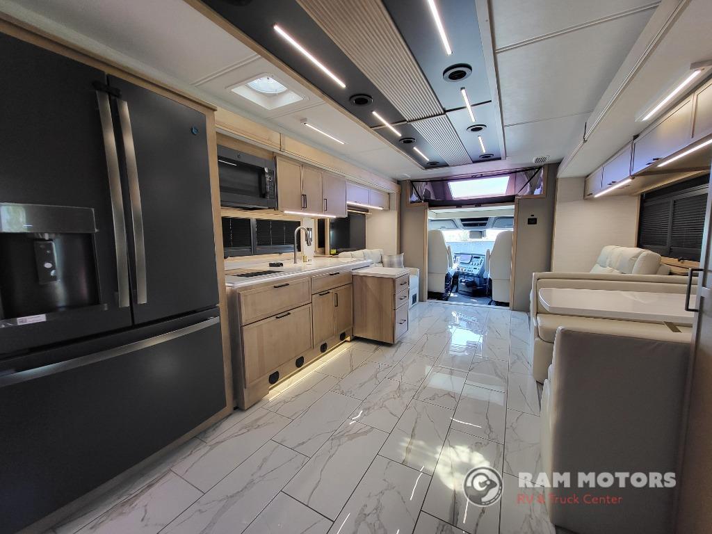 2027 Dynamax Grand Sport 45CB in albuquerque NM