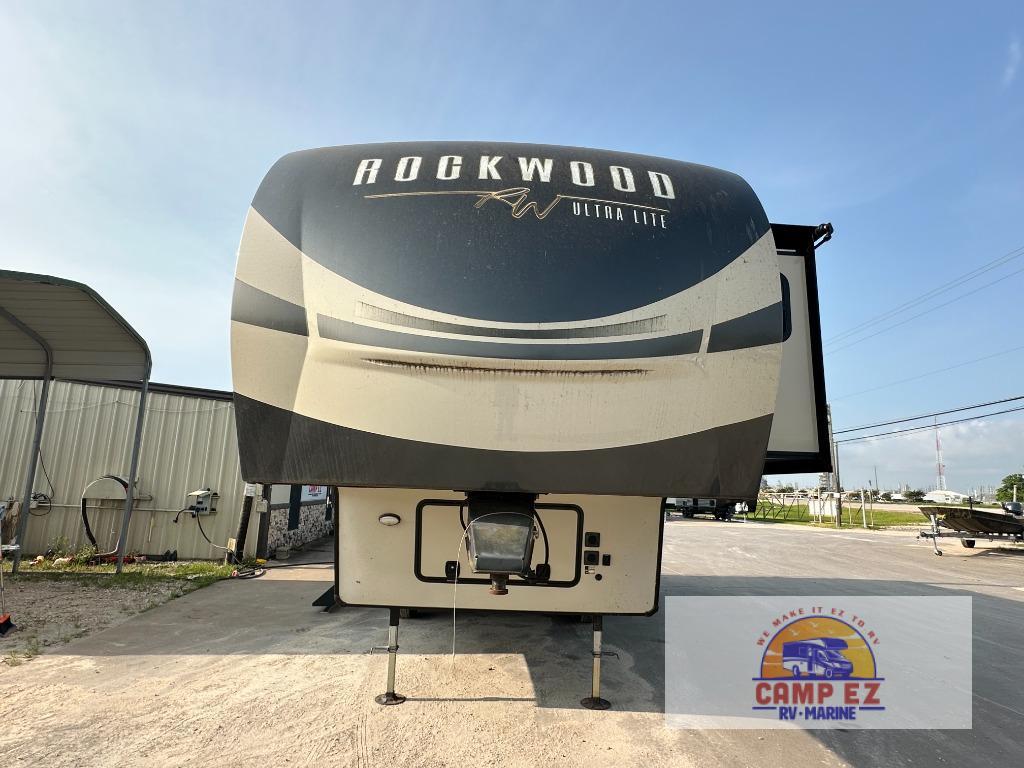2022 Forest River Rv Rockwood Ultra Lite 2442BS in clute TX