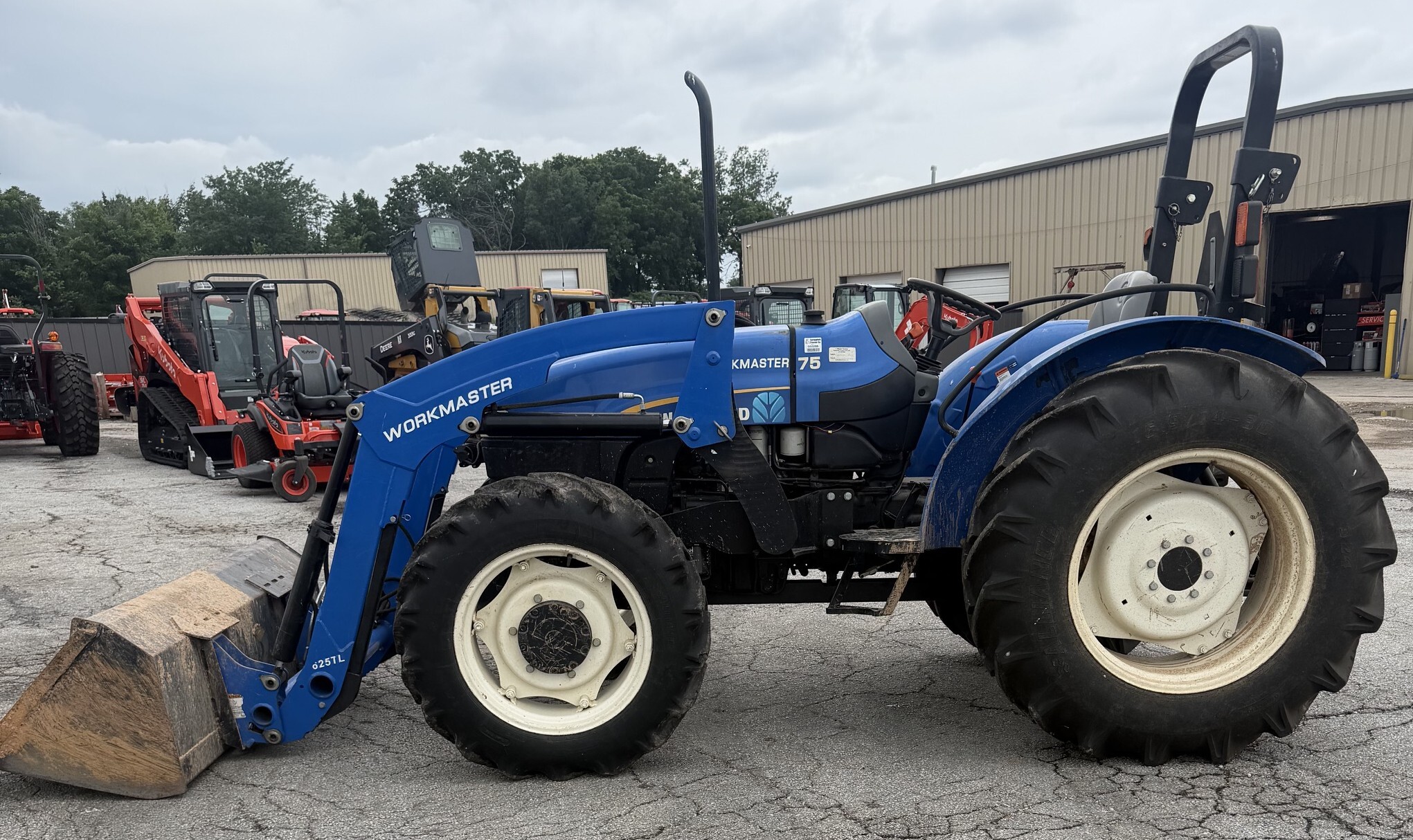 2014 NEW HOLLAND W-MASTER 75 in Joplin, MO