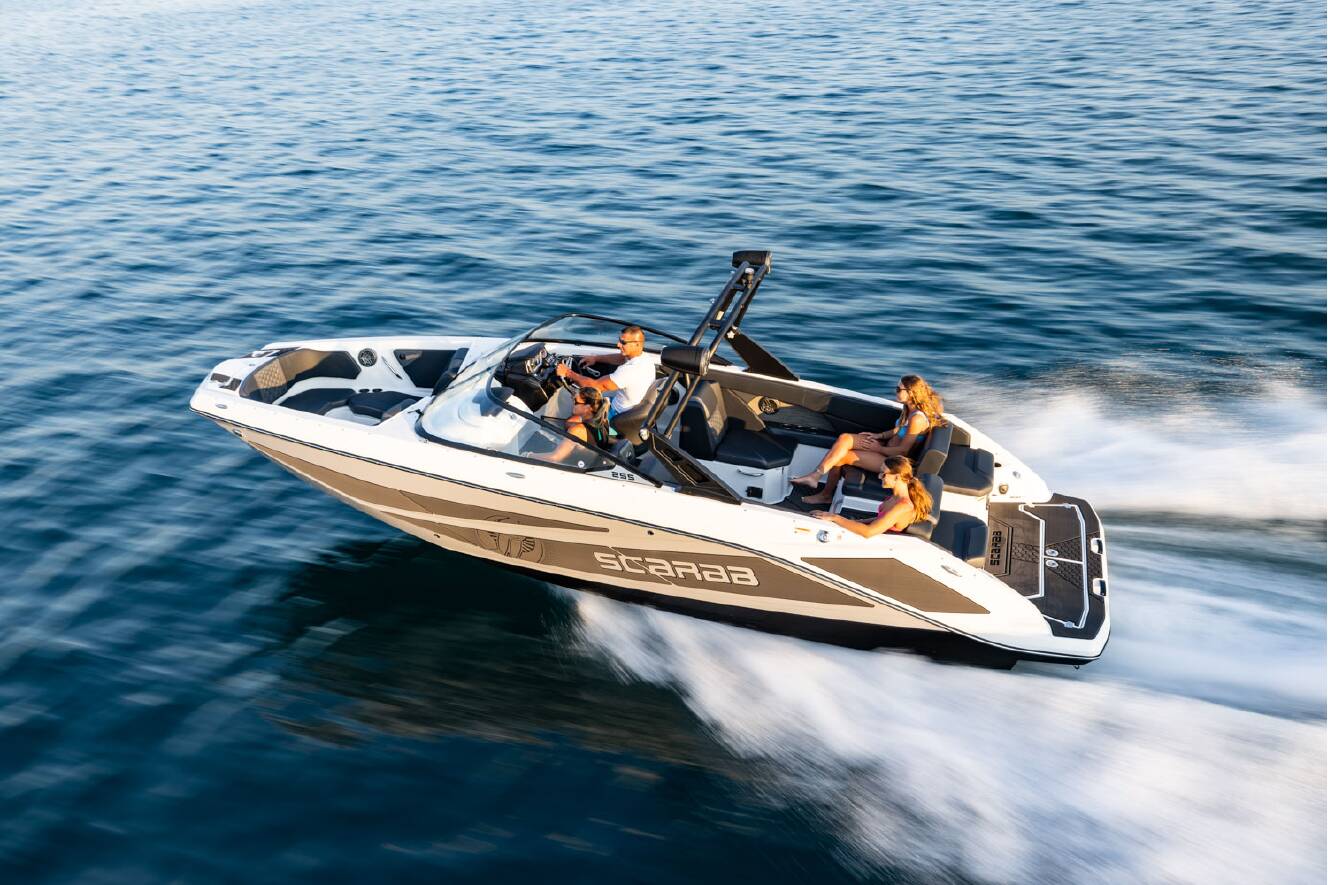A photo of this 2026 Scarab 255 LX