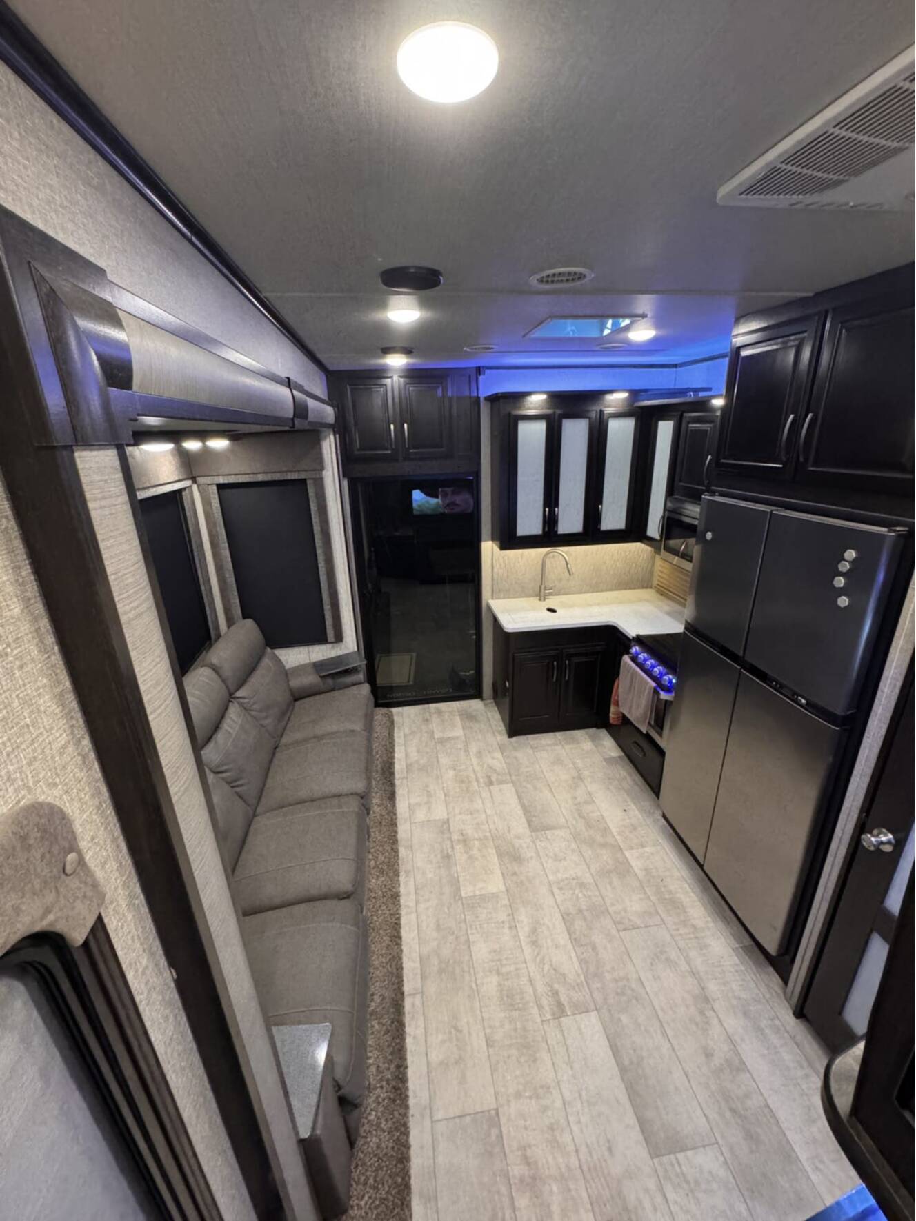 A photo of this 2019 Grand Design Momentum M-CLASS 328M