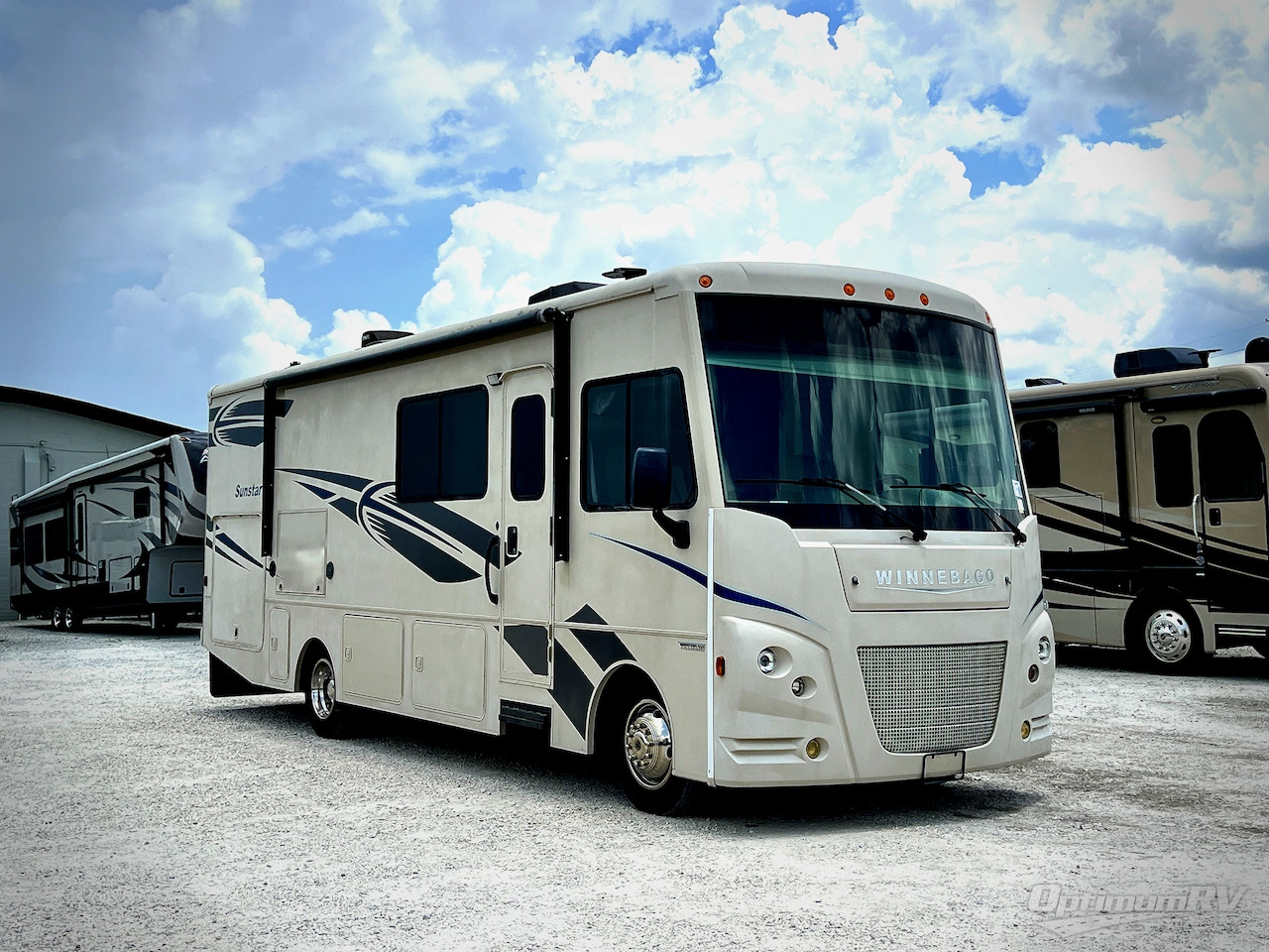 2017 Winnebago Sunstar 29VE in mims FL