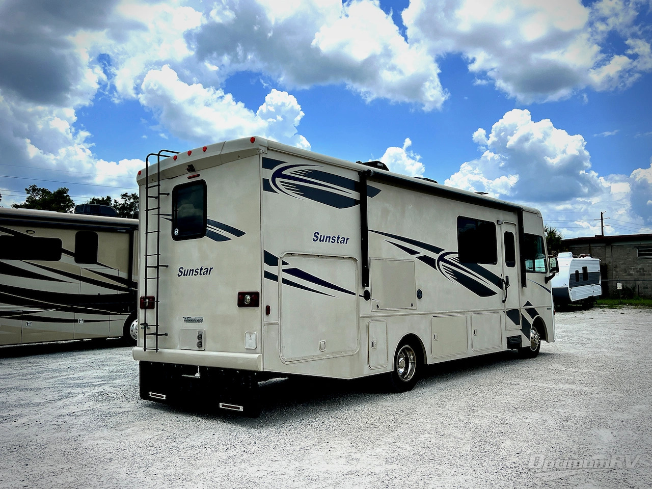 2017 Winnebago Sunstar 29VE in mims FL