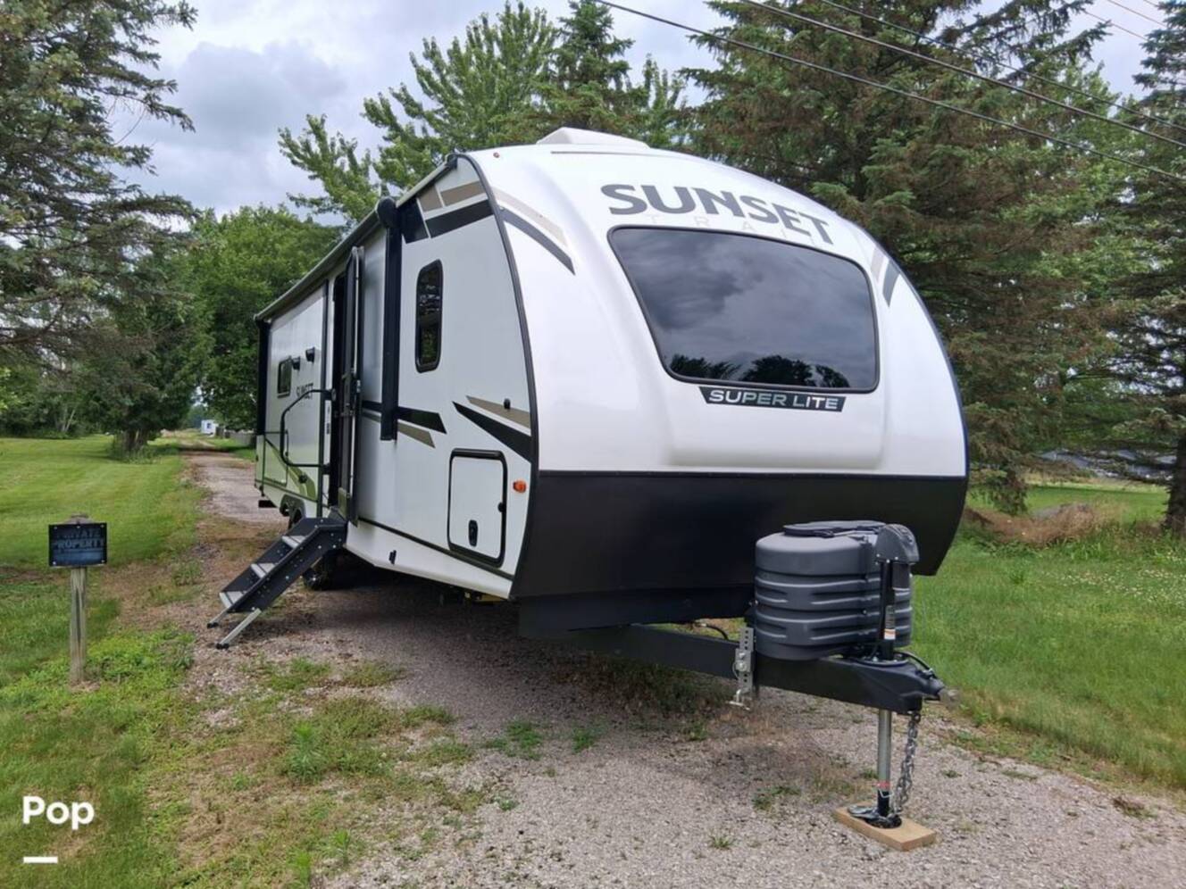 A photo of this 2024 Crossroads Sunset Trail 285CK