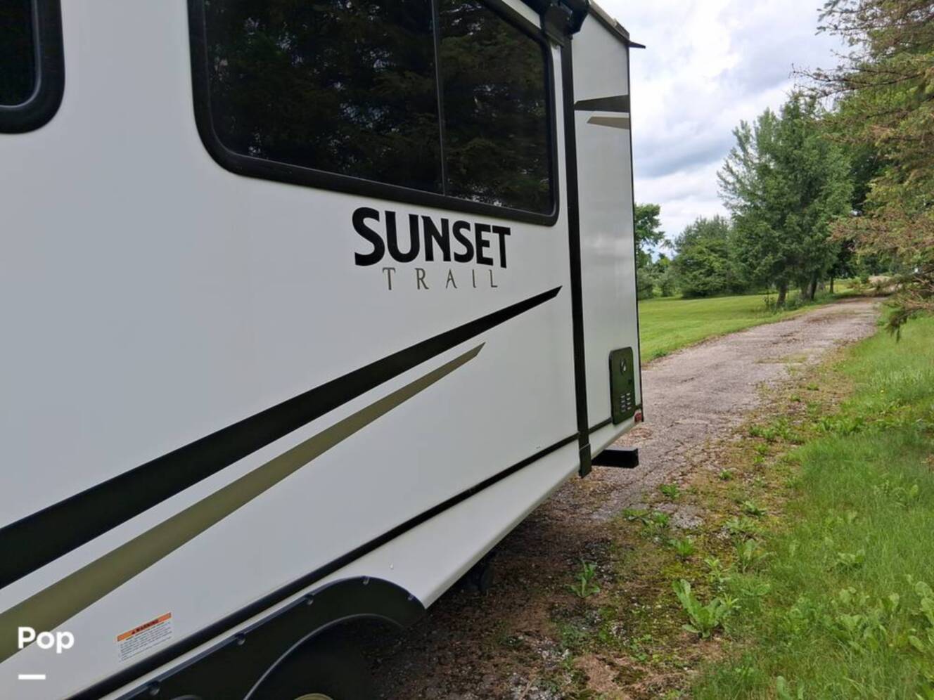 A photo of this 2024 Crossroads Sunset Trail 285CK