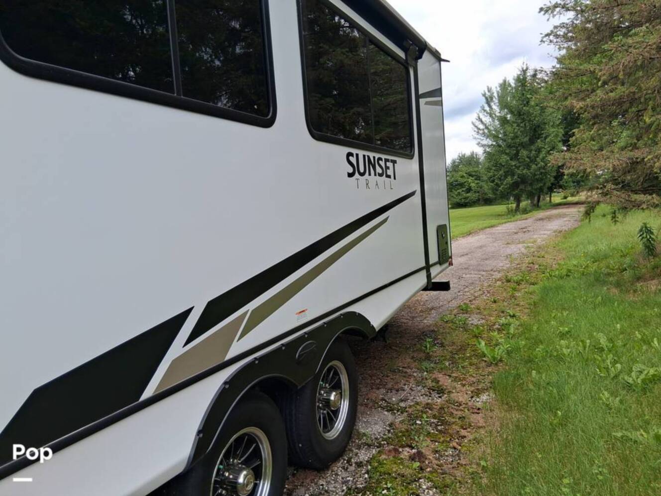 A photo of this 2024 Crossroads Sunset Trail 285CK