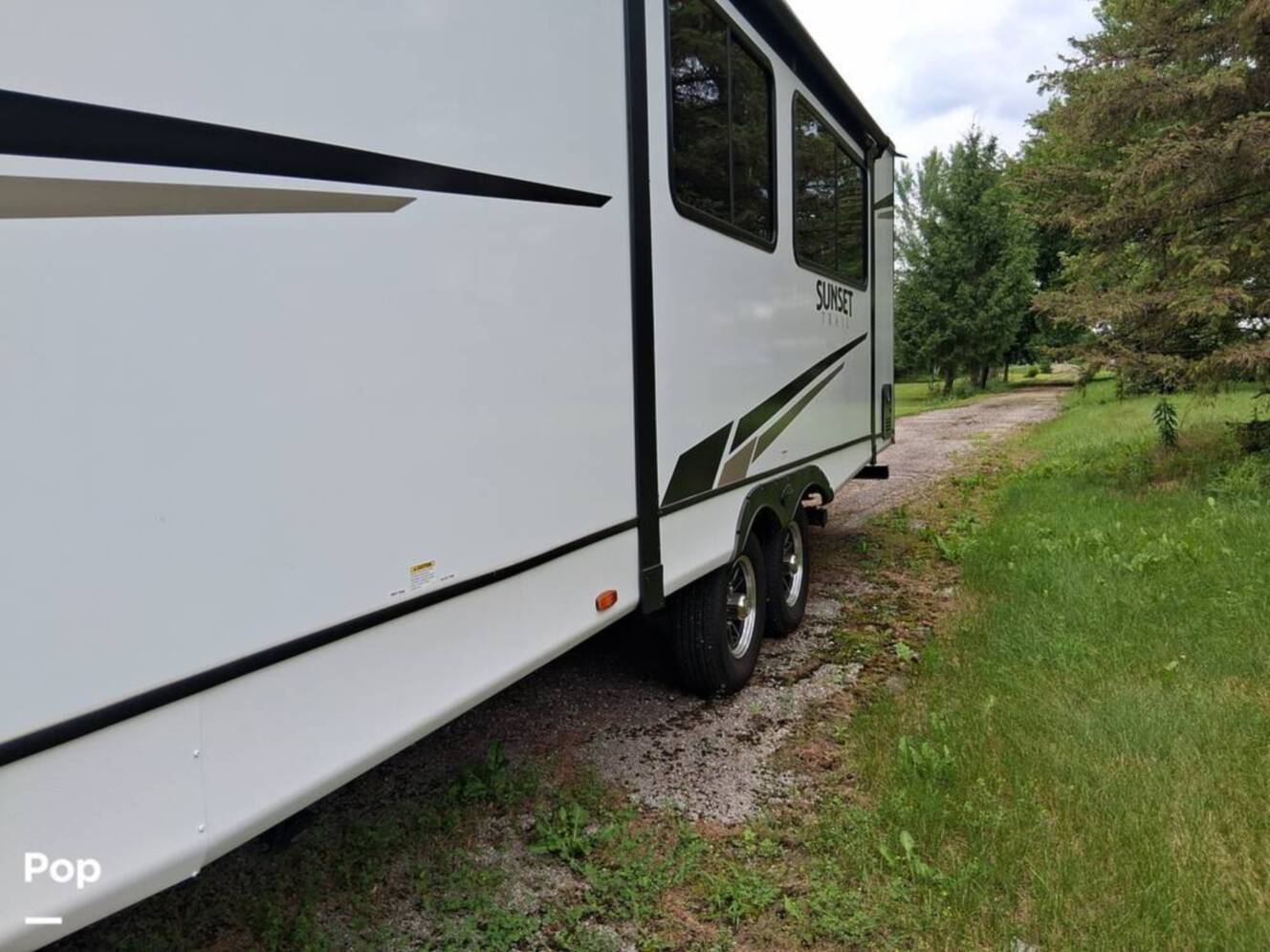 A photo of this 2024 Crossroads Sunset Trail 285CK