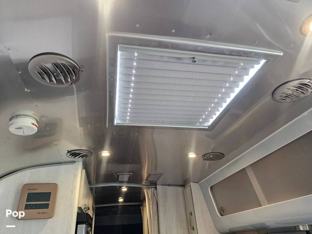 A photo of this 2023 Airstream International 25FB