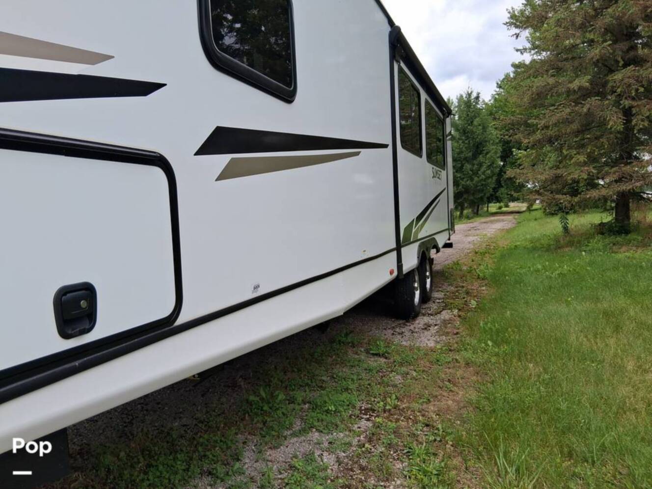 A photo of this 2024 Crossroads Sunset Trail 285CK