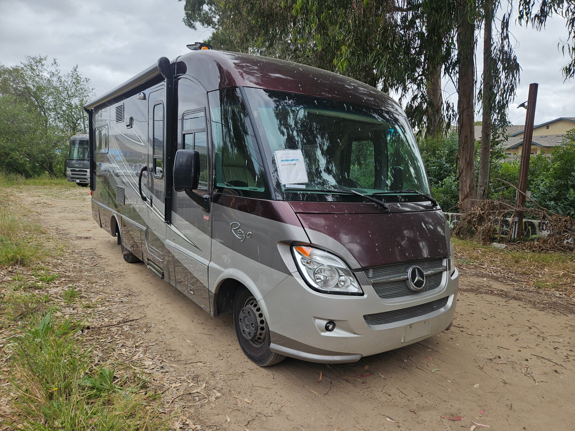 2014 Itasca Reyo 25T in pismo beach CA