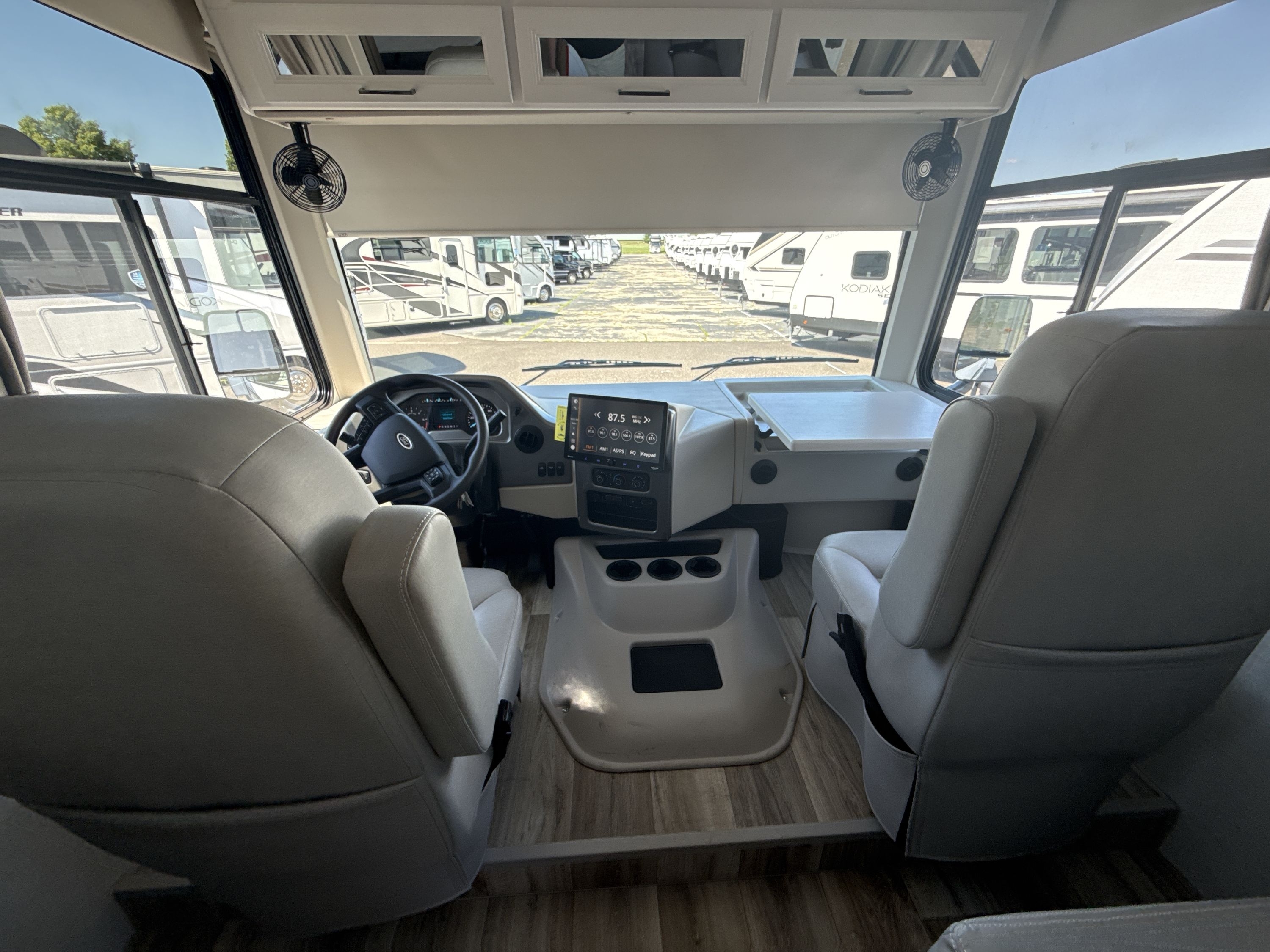 2027 Thor FREEDOM TRAVELER A32 in swedesboro NJ
