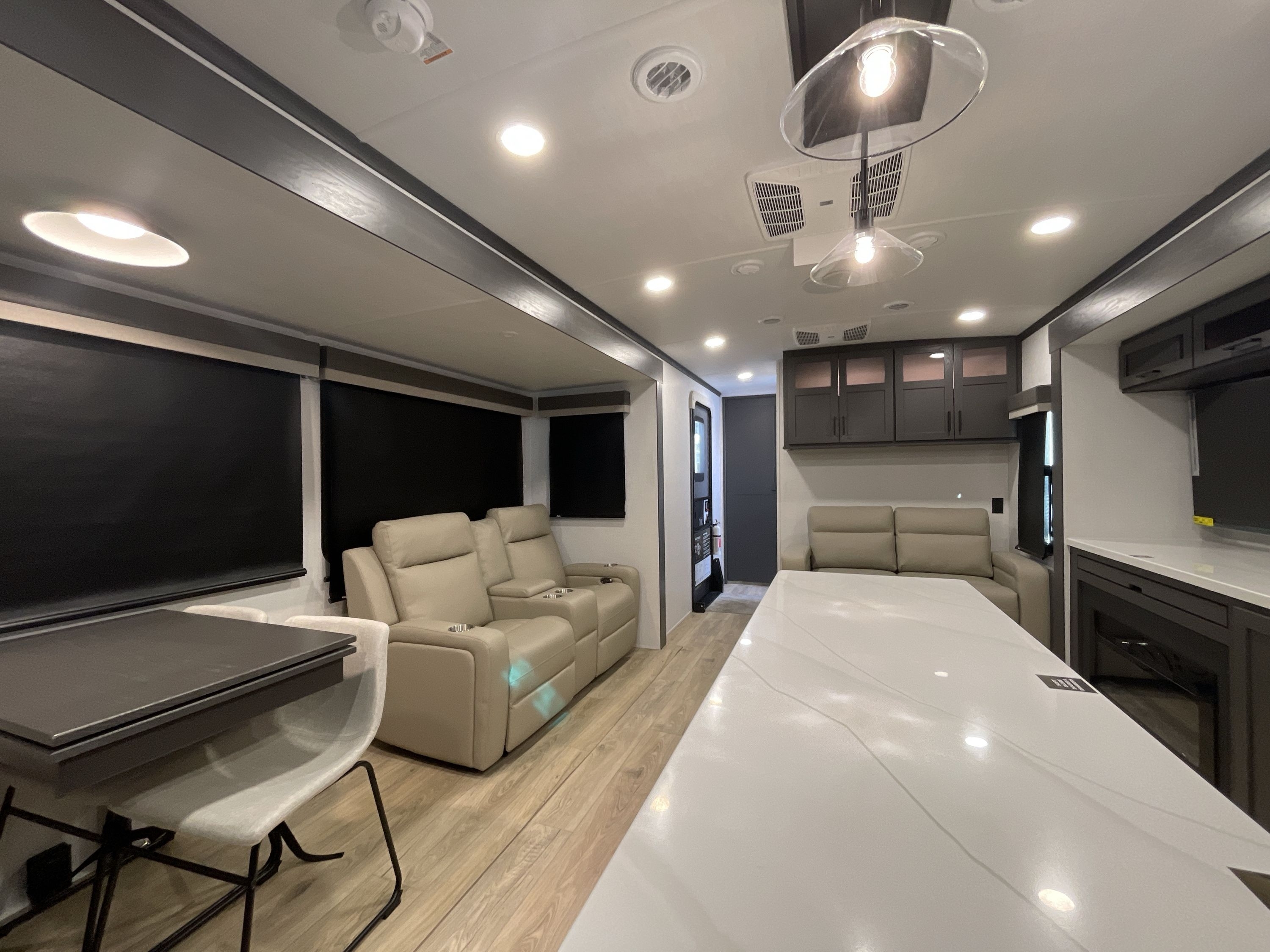 2026 Forest River ROCKWOOD SIGNATURE 8339FK in jackson MS