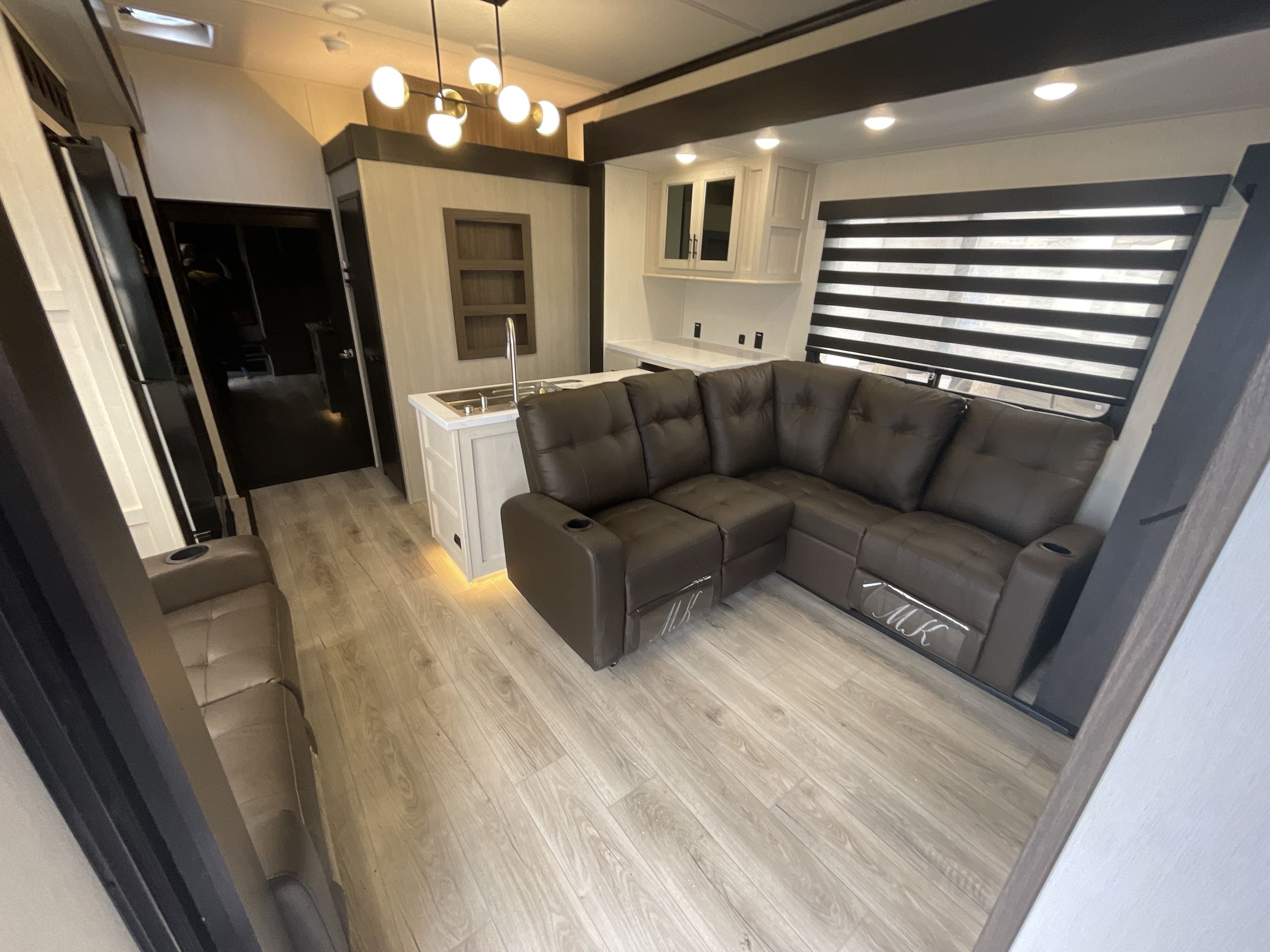 2026 Forest River ROGUE ARMORED 391T145 in pinellas park FL