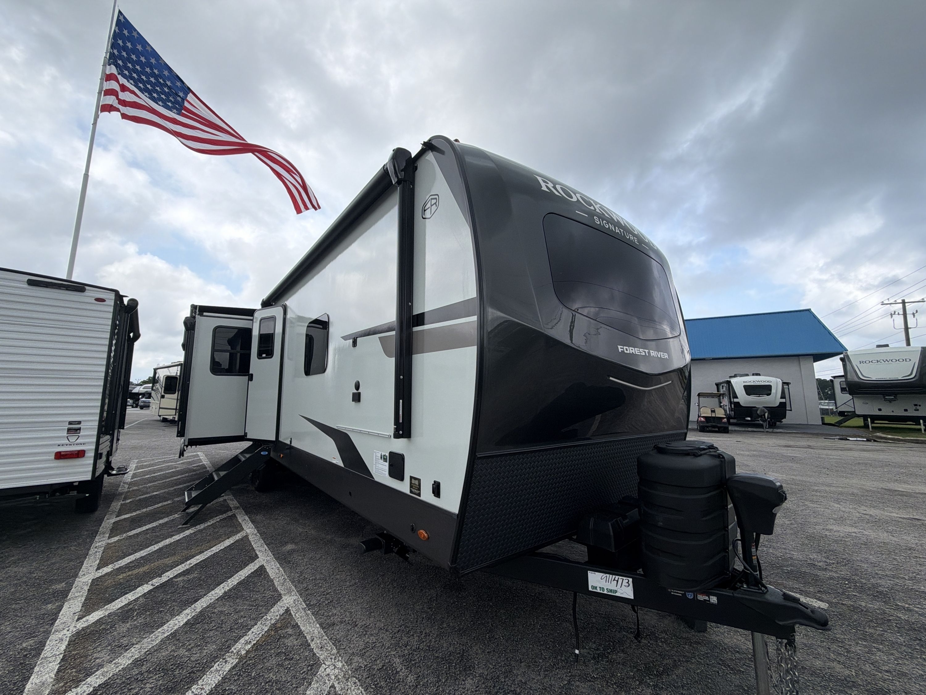 2026 Forest River ROCKWOOD SIGNATURE 8337RL in north charleston SC