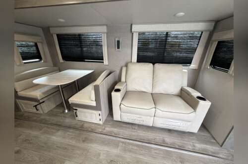 2024 Coachmen CATALINA LEGACY 303RKDS in fort worth TX