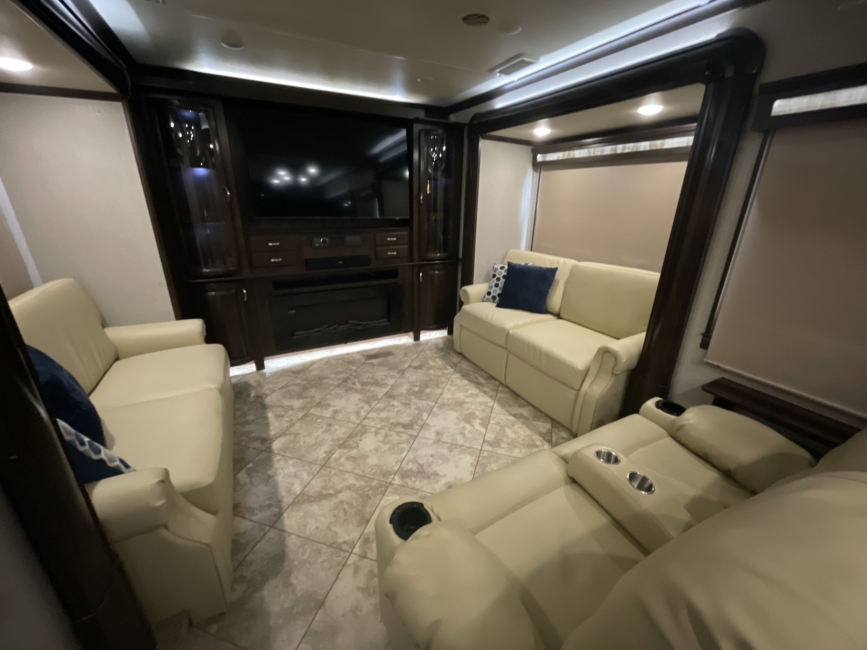 2017 Forest River RIVERSTONE 38RE in piqua OH