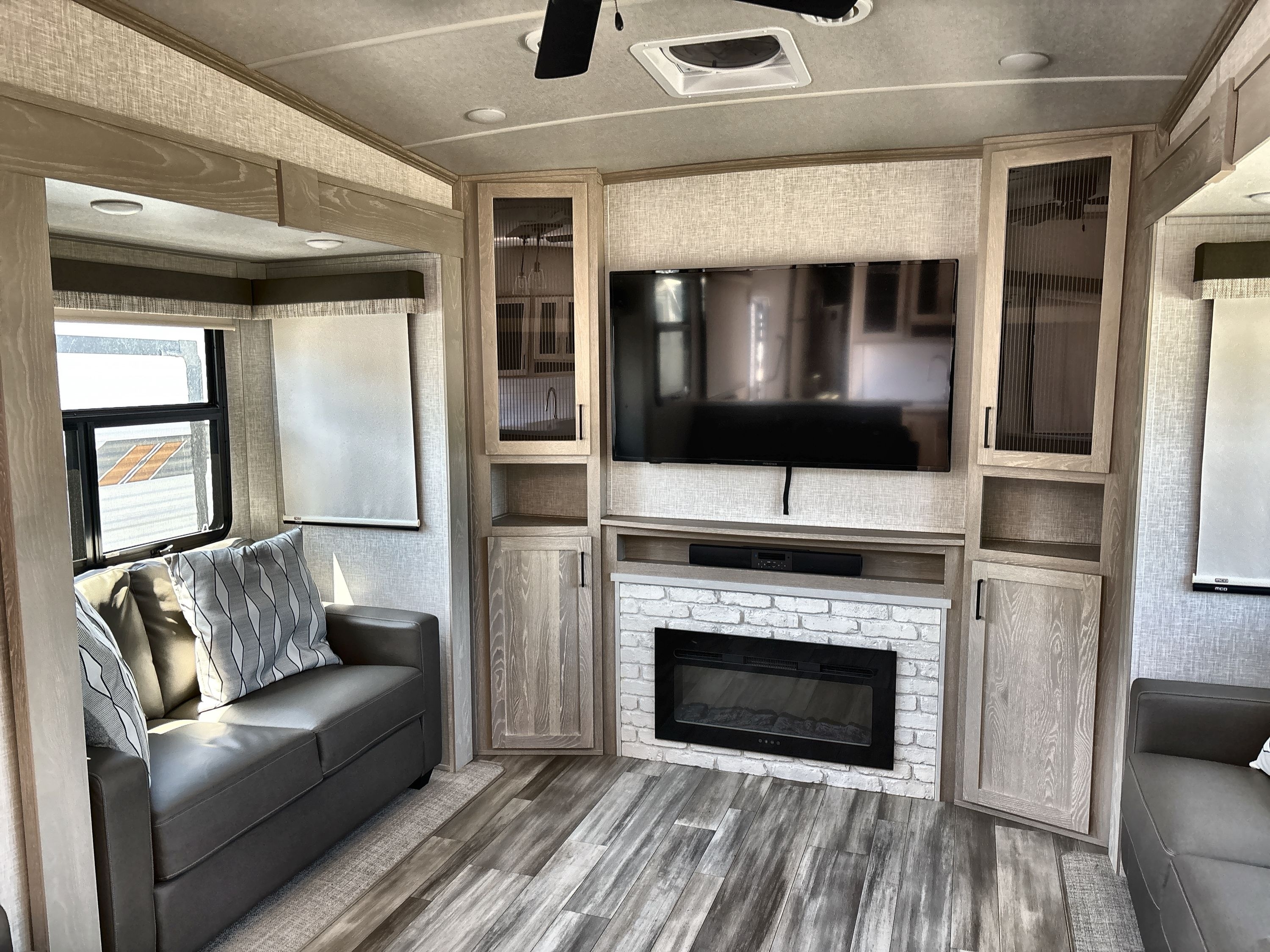 2023 Forest River FLAGSTAFF SUPER LITE 529RLBS in hope mills NC