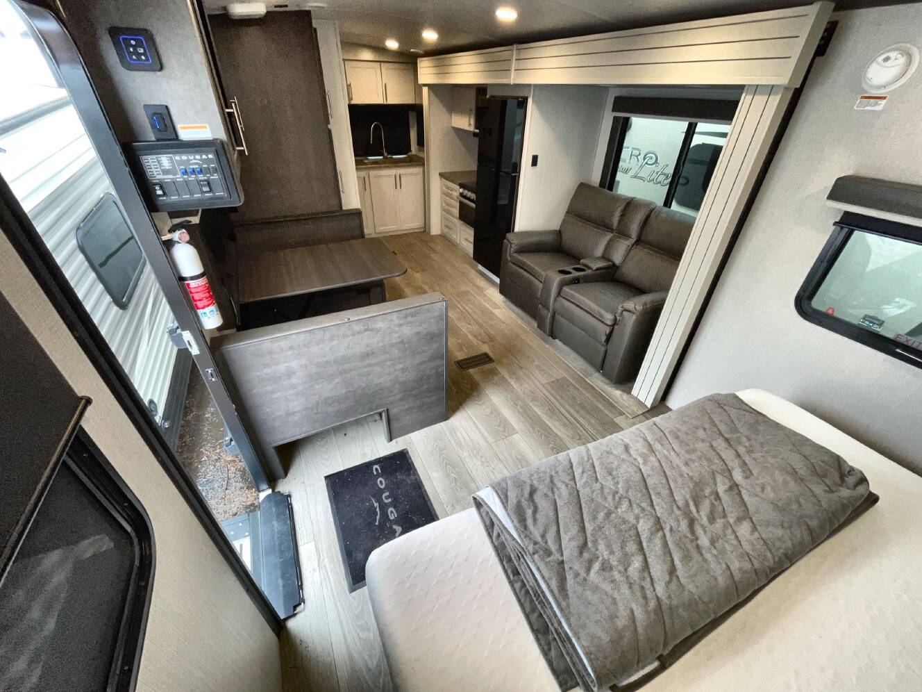 A photo of this 2025 Keystone COUGAR 22MLS